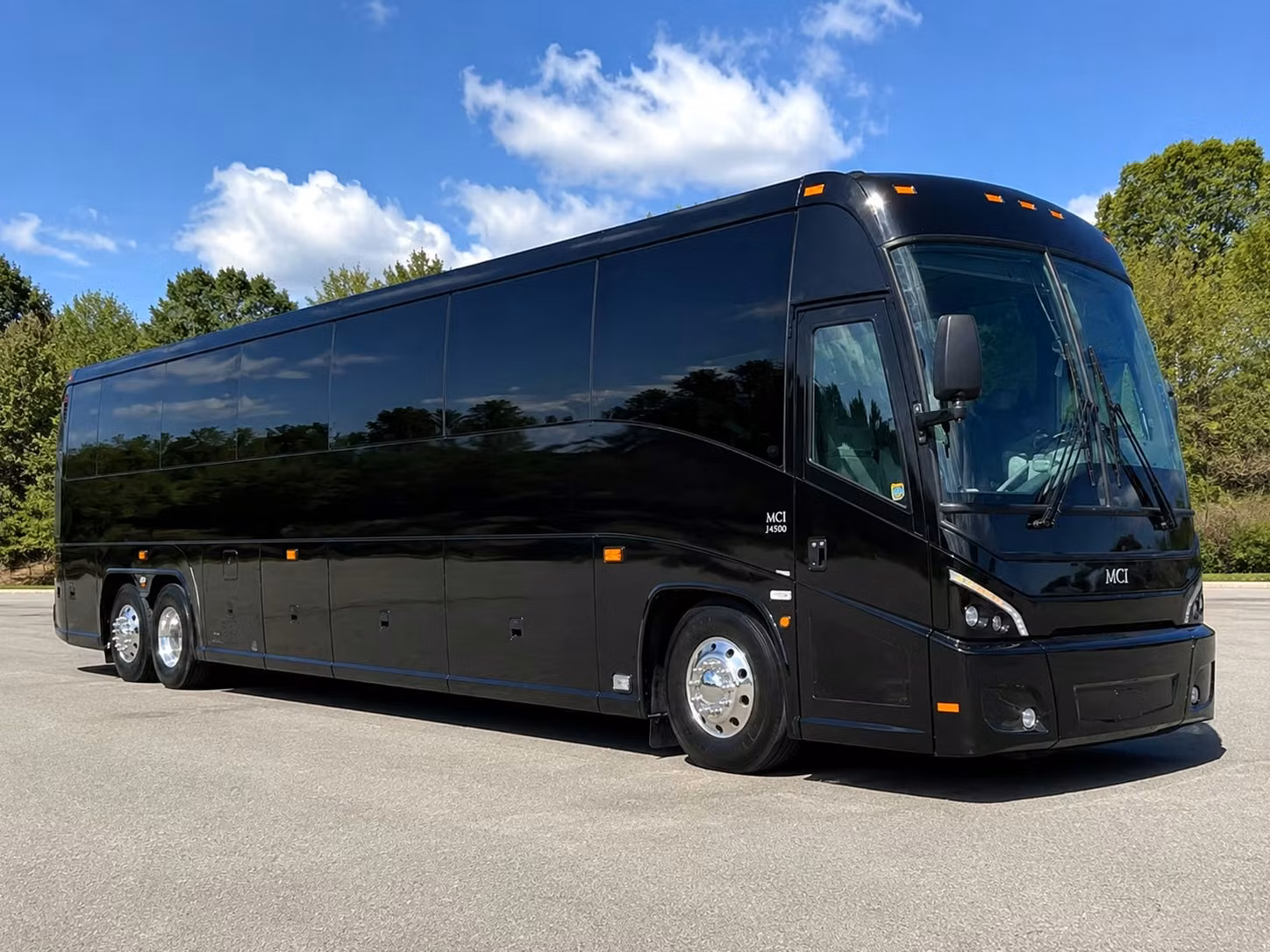 conference and convention shuttle buses make chandler corporate events run smoothly
